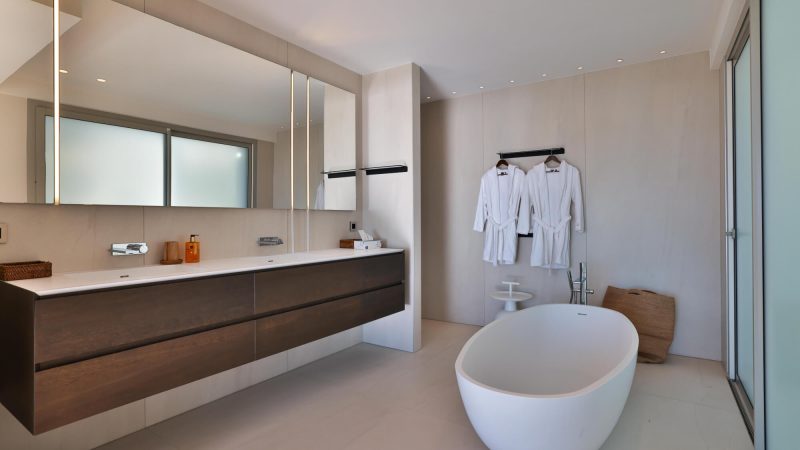 The bath in the master suite